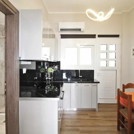 Maria'S Beach Apartments Oropos Extérieur photo